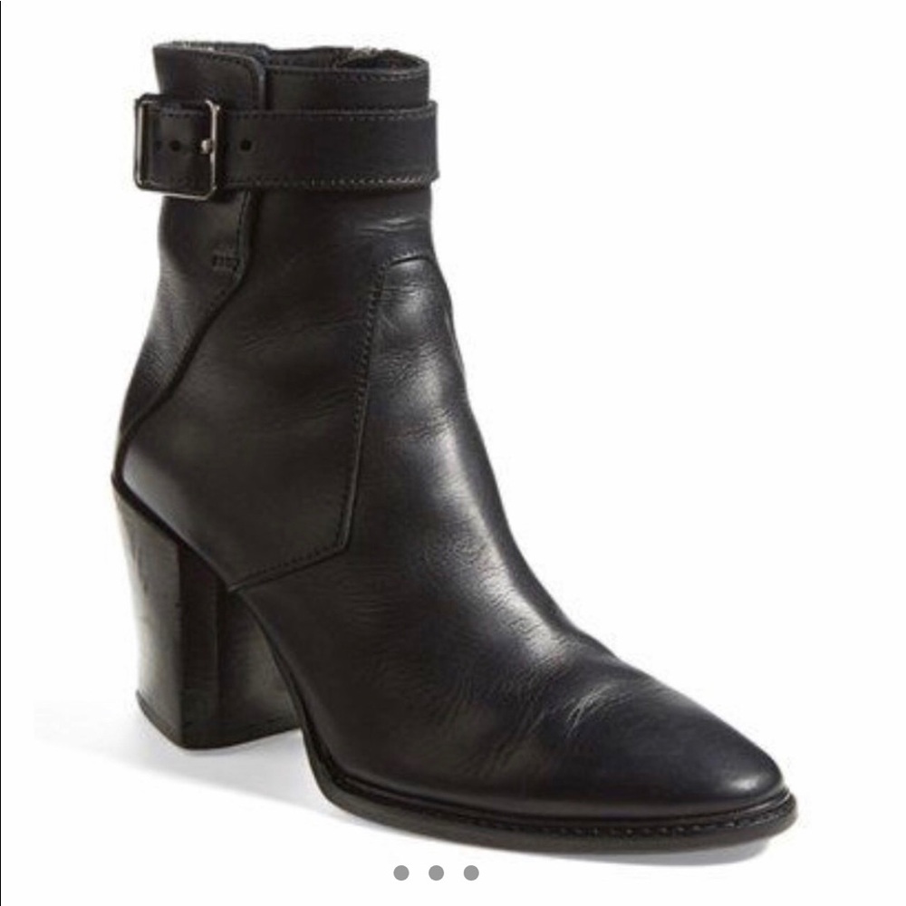 HELMUT LANG Schist Ankle Boots in Black